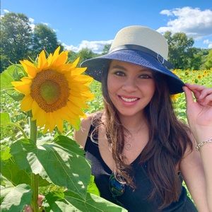 Meet your Posher, Charista